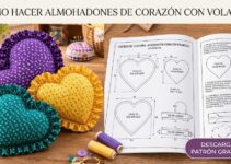 Corazones acolchados de tela con lunares y volante fruncido alrededor